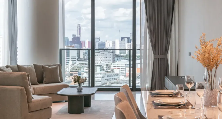 À louer 2 chambres condo à Khlong San, Bangkok