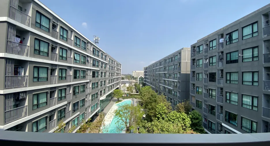 For rent 2 bedrooms condo in Bang Na, Bangkok
