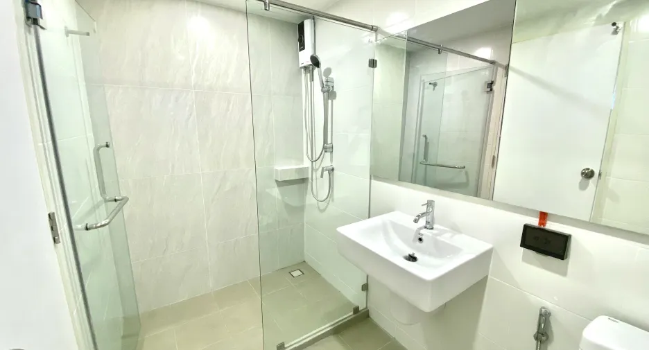 For rent 2 bedrooms condo in Bang Na, Bangkok