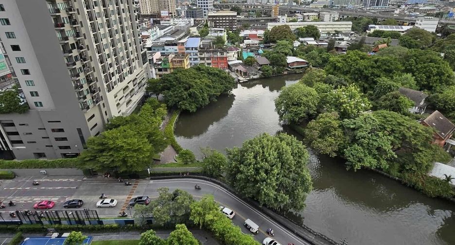 For rent 1 bed condo in Watthana, Bangkok