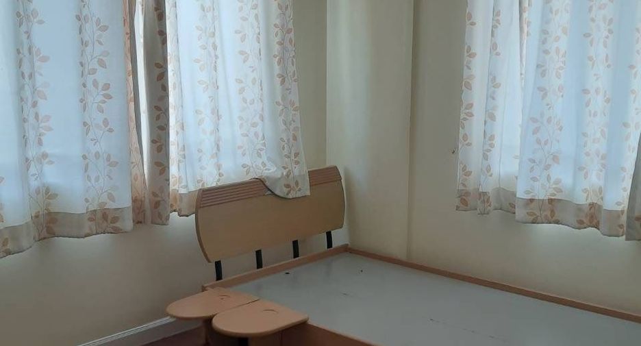 For rent 3 bedrooms house in Prawet, Bangkok