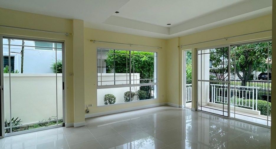 For rent 3 bedrooms house in Prawet, Bangkok