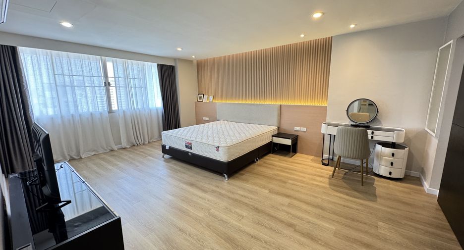 ให้เช่า 4 ห้องนอน คอนโด ใน วัฒนา, กรุงเทพฯ