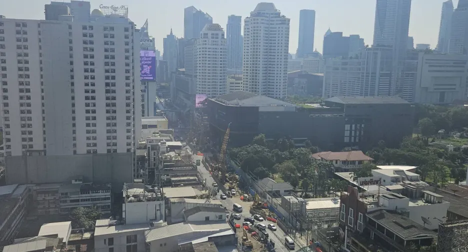 Wohnung zur Miete mit 1 Zimmer in Pathum Wan, Bangkok