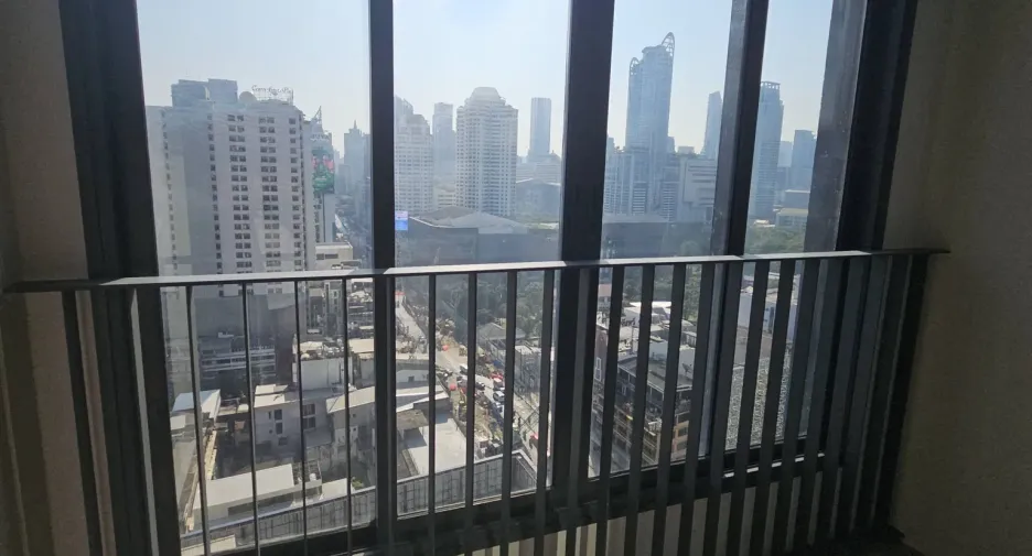Wohnung zur Miete mit 1 Zimmer in Pathum Wan, Bangkok