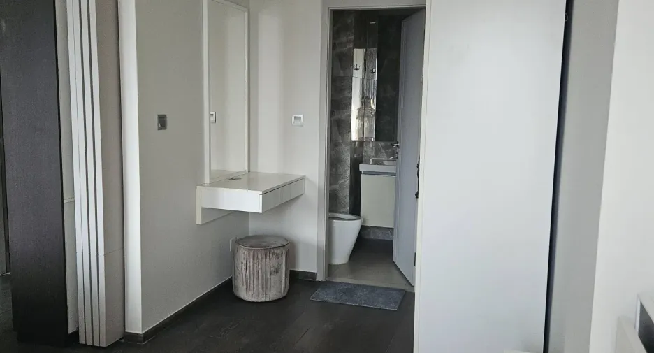Wohnung zur Miete mit 1 Zimmer in Pathum Wan, Bangkok