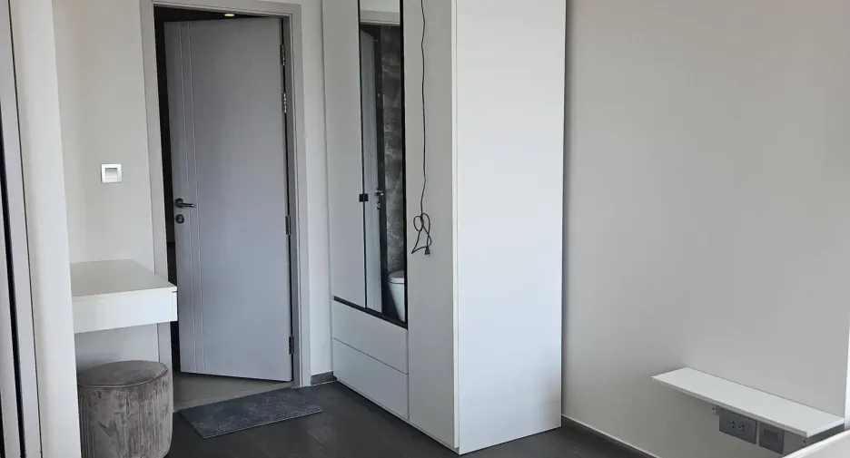 Wohnung zur Miete mit 1 Zimmer in Pathum Wan, Bangkok