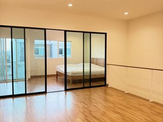 Casa en alquiler de 3 habitaciones en Suan Luang, Bangkok
