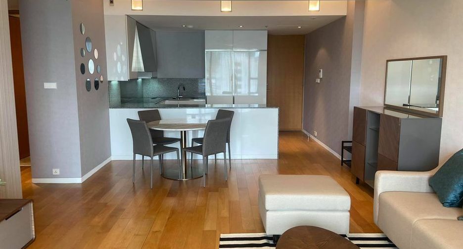 For rent 2 bedrooms condo in Sathon, Bangkok