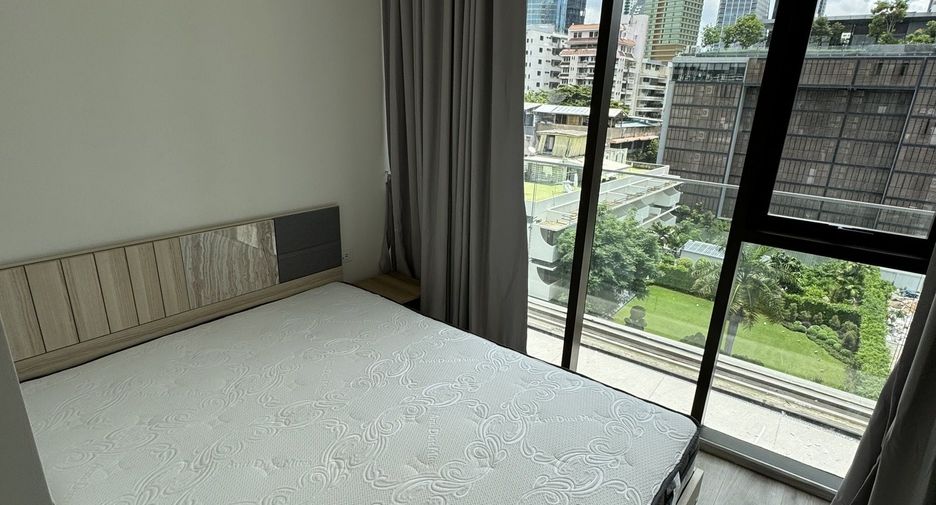 For rent 2 bedrooms condo in Khlong Toei, Bangkok
