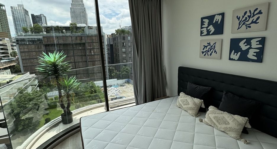 For rent 2 bedrooms condo in Khlong Toei, Bangkok