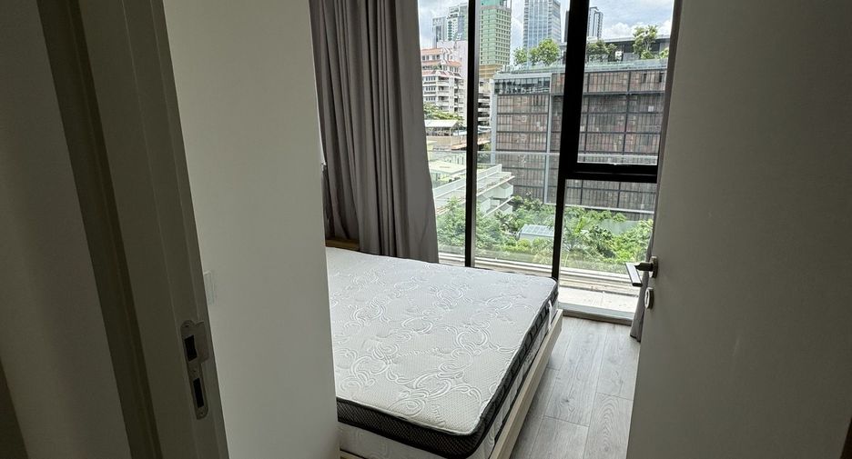 For rent 2 bedrooms condo in Khlong Toei, Bangkok