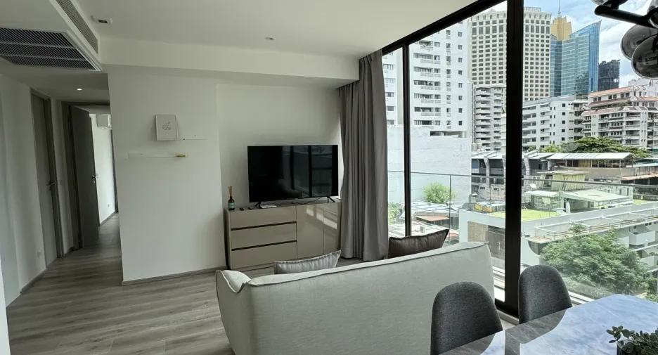 For rent 2 bedrooms condo in Khlong Toei, Bangkok