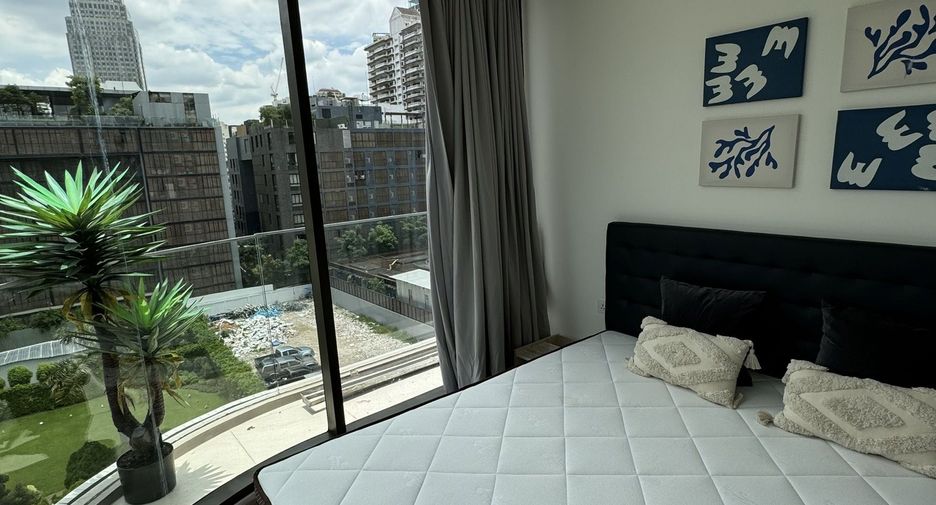 For rent 2 bedrooms condo in Khlong Toei, Bangkok