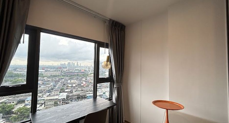 Condo en alquiler de 1 habitaciones en Khlong Toei, Bangkok