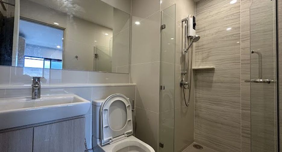 Condo en alquiler de 1 habitaciones en Khlong Toei, Bangkok