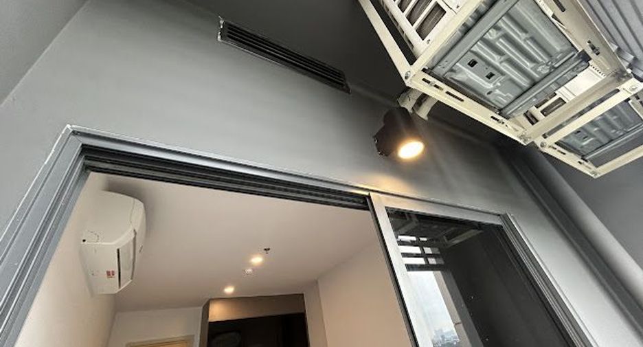 Condo en alquiler de 1 habitaciones en Khlong Toei, Bangkok