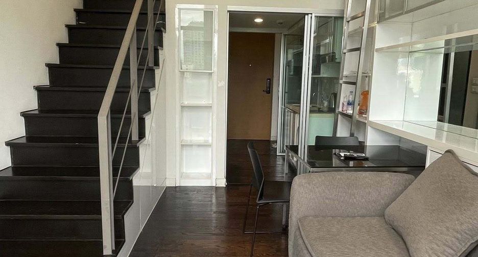 For rent 1 bed condo in Khlong Toei, Bangkok