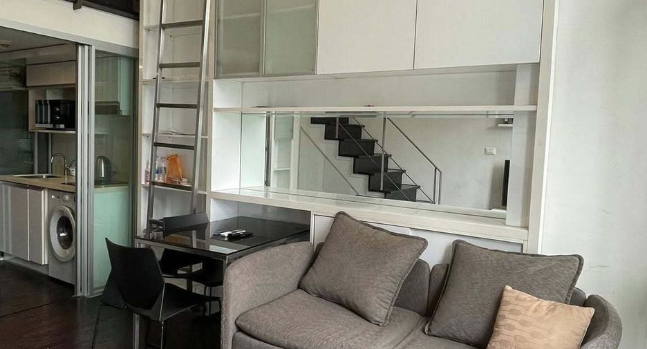 For rent 1 bed condo in Khlong Toei, Bangkok