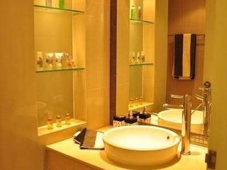 For rent 1 bed condo in Phaya Thai, Bangkok
