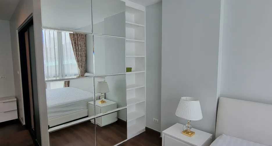 For rent 2 bedrooms condo in Watthana, Bangkok