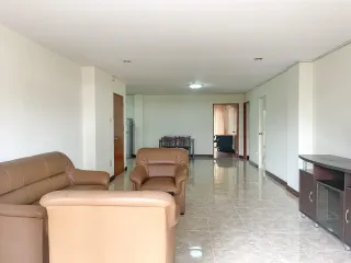 Apartment zur Miete mit 2 Zimmer in Khlong Toei, Bangkok