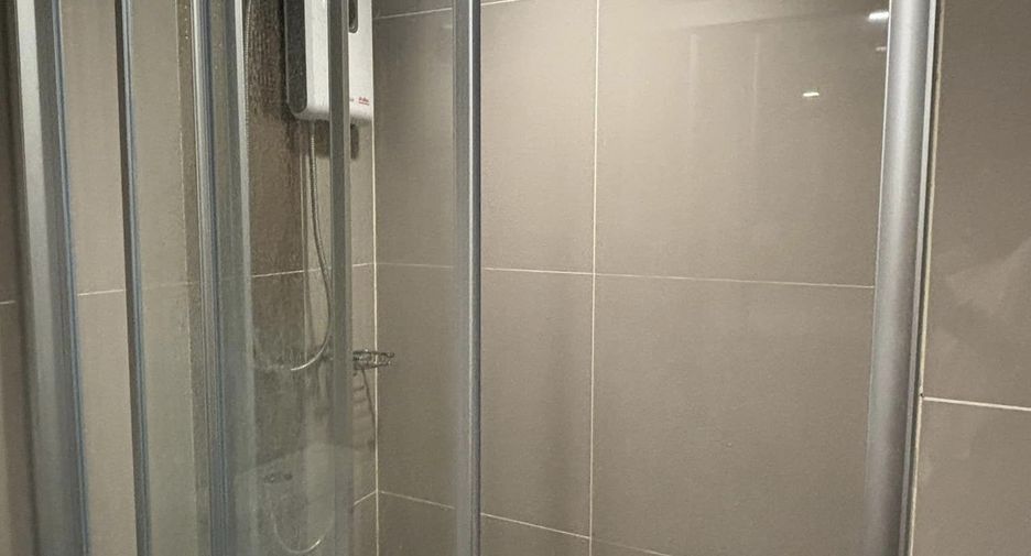 For rent 1 bed condo in Huai Khwang, Bangkok