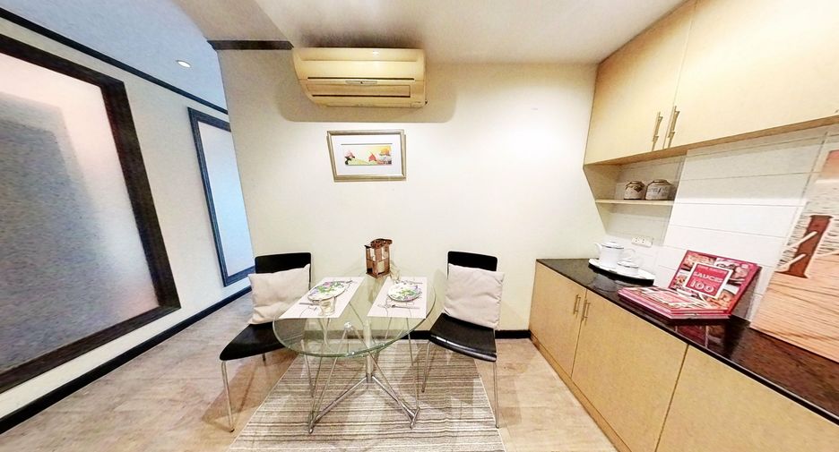 For rent 1 bed condo in Watthana, Bangkok