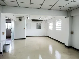 Аренда офис в Кхлонг Тоеи, Бангкок