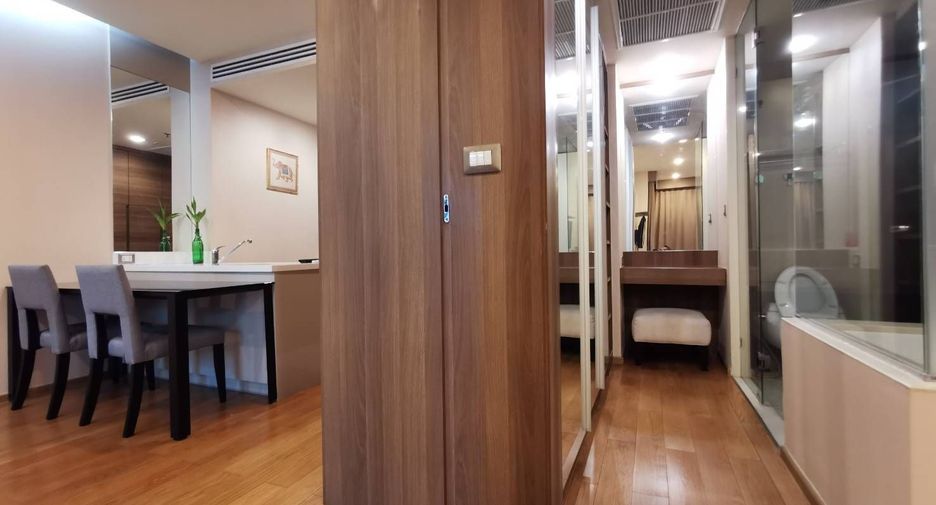 Condo en alquiler de 1 habitaciones en Sathon, Bangkok