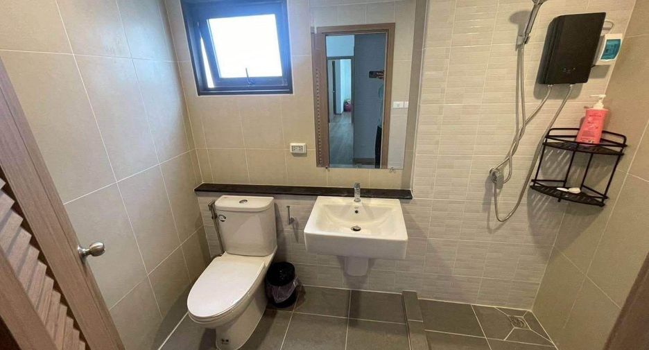 For rent 3 bedrooms house in Khlong Sam Wa, Bangkok