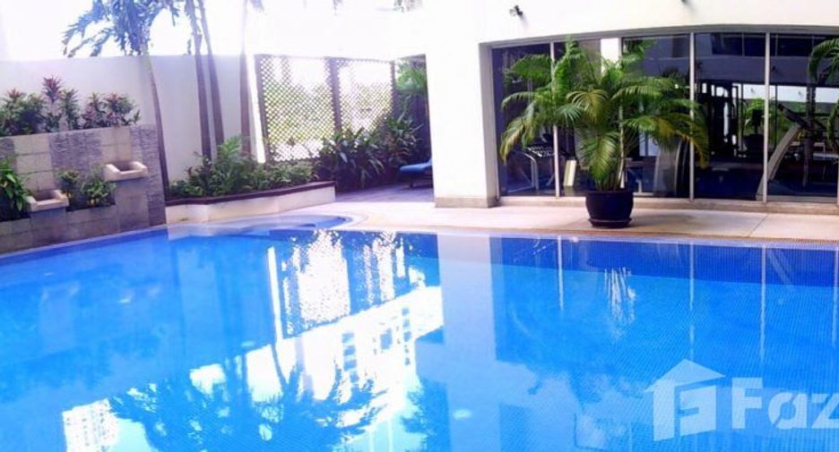 Condo en alquiler de 3 habitaciones en Sathon, Bangkok