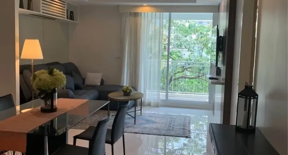 For rent 3 bedrooms condo in Khlong Toei, Bangkok
