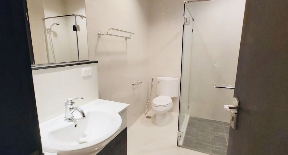 Condo en alquiler de 2 habitaciones en Pathum Wan, Bangkok