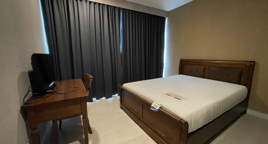 Condo en alquiler de 3 habitaciones en Khlong Toei, Bangkok