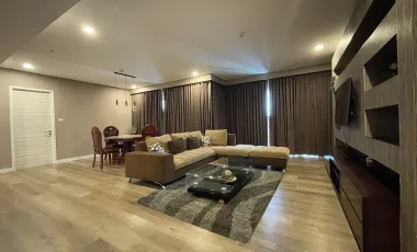 For rent 3 bedrooms condo in Khlong Toei, Bangkok
