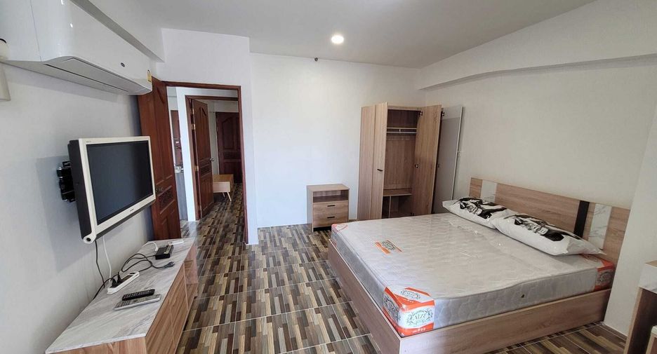 For rent 2 bedrooms condo in Sathon, Bangkok