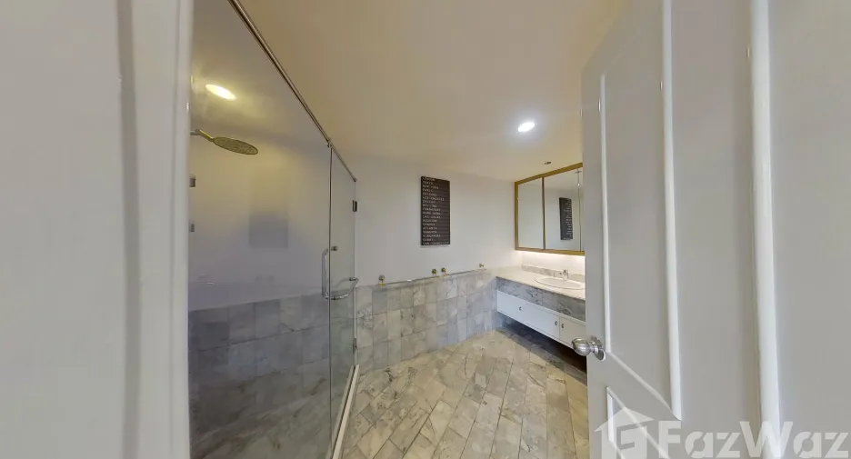 For rent 3 ベッドルーム condo in Watthana, Bangkok