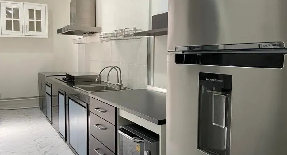 Reihenhaus zur Miete mit 4 Zimmer in Wang Thonglang, Bangkok