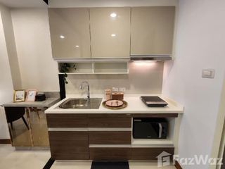Wohnung zur Miete mit 1 Zimmer in Khlong San, Bangkok