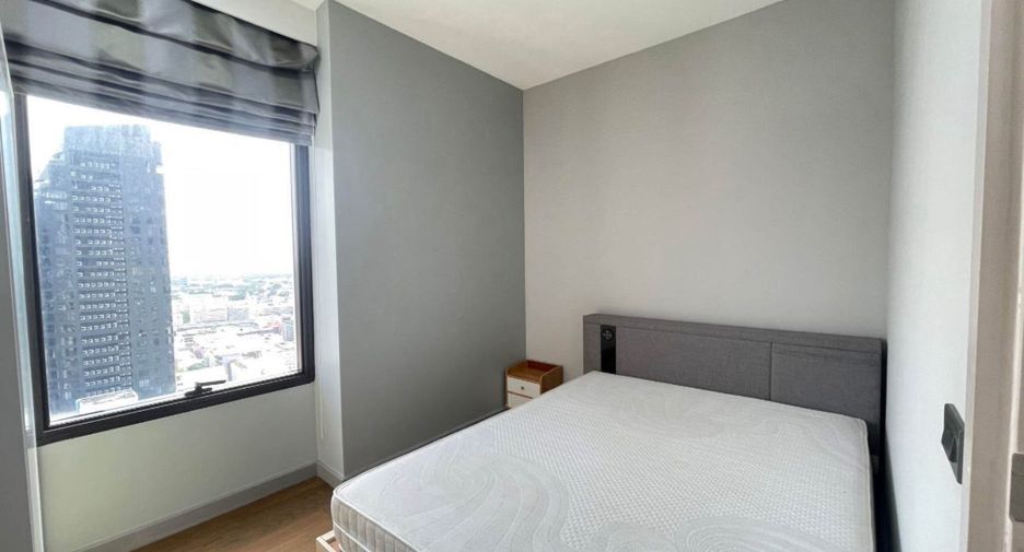 For rent 2 bedrooms condo in Ratchathewi, Bangkok