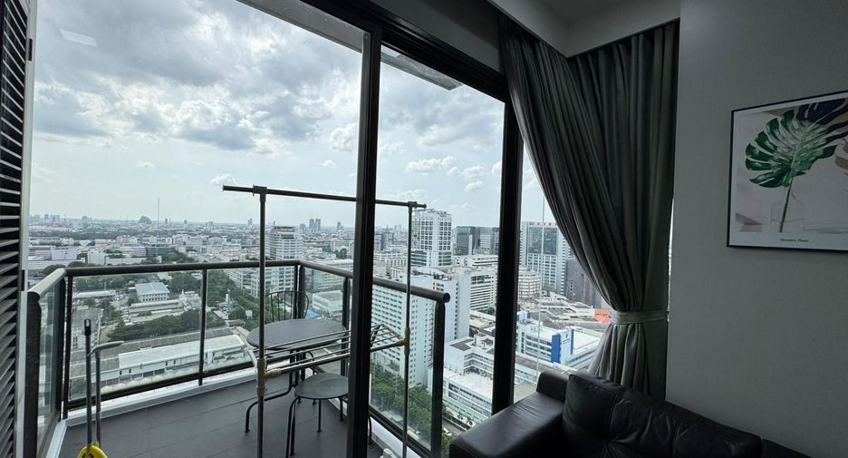 For rent 2 bedrooms condo in Ratchathewi, Bangkok
