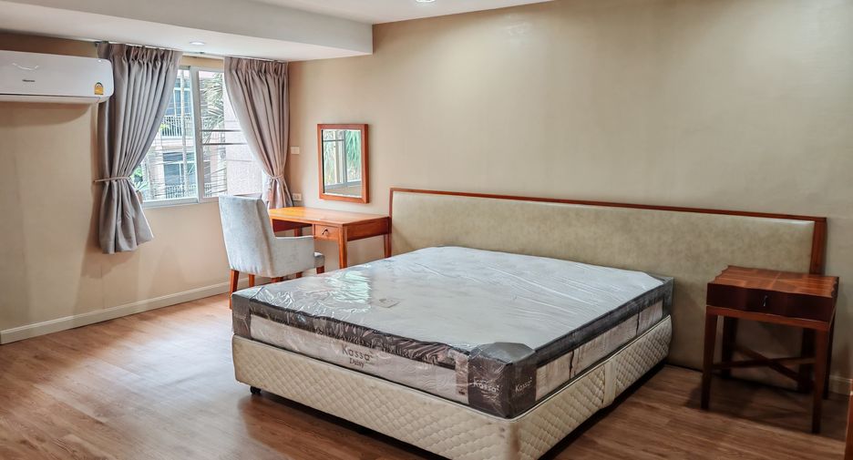 For rent 1 bed condo in Yan Nawa, Bangkok