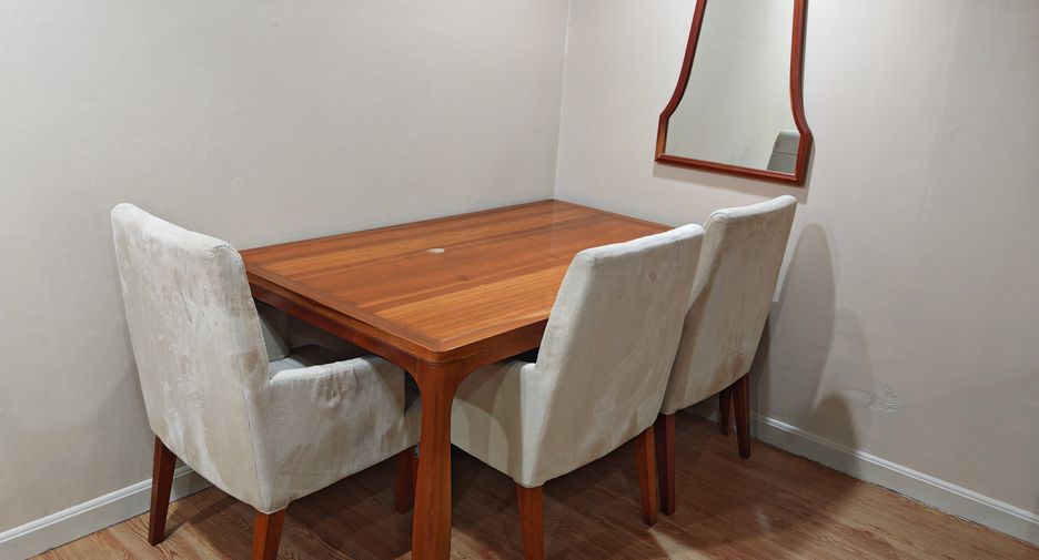 For rent 1 bed condo in Yan Nawa, Bangkok