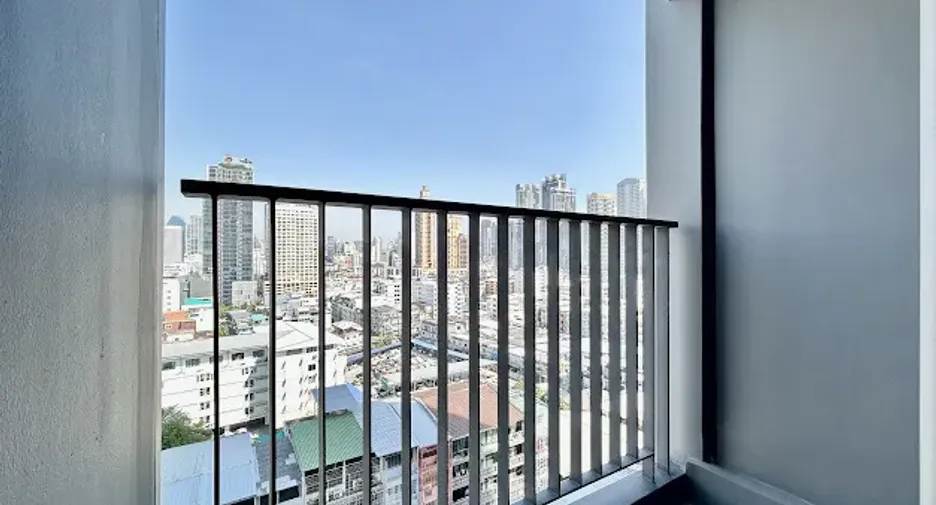 For rent 1 bed condo in Khlong Toei, Bangkok