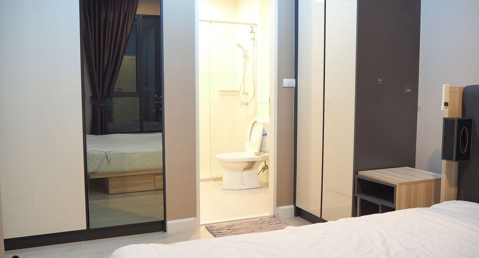 For rent 1 bed condo in Watthana, Bangkok