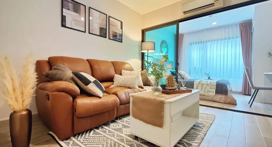 À louer studio condo à Yan Nawa, Bangkok
