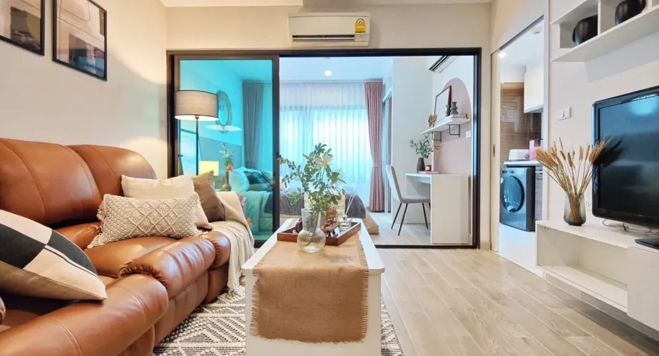 À louer studio condo à Yan Nawa, Bangkok