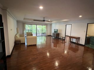 Apartment zur Miete mit 3 Zimmer in Khlong Toei, Bangkok