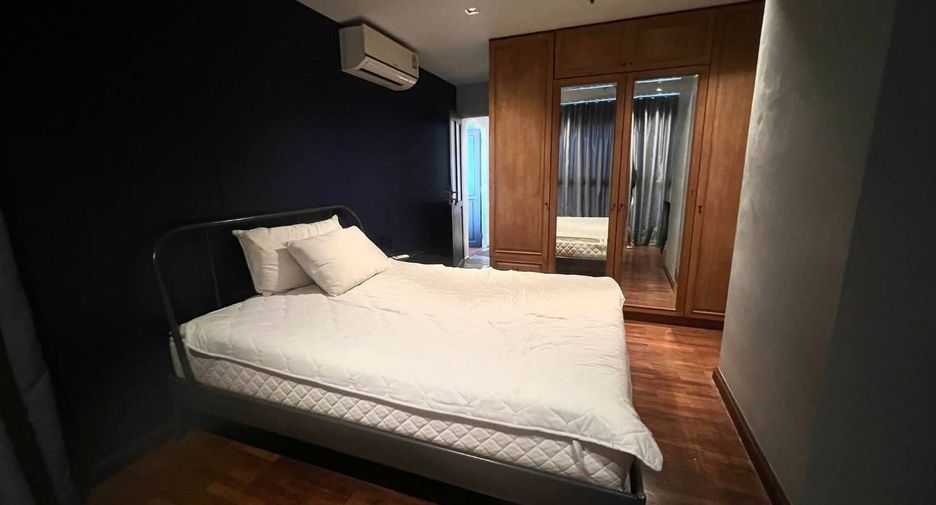 For rent 2 bedrooms condo in Phaya Thai, Bangkok